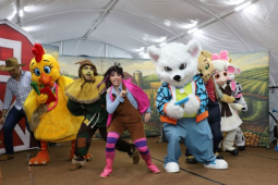 Teatro e aprendizado: espaço infantil conecta crianças ao agro na Tecnoshow 2026