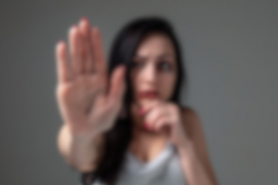 Mulher é atingida por facão nas costas em episódio de violência no Bairro Cesar Bastos, em Rio Verde