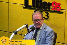 Novo presidente da Câmara, Cabo Moraes, anuncia cancelamento de quase R$ 9 milhões em contratos