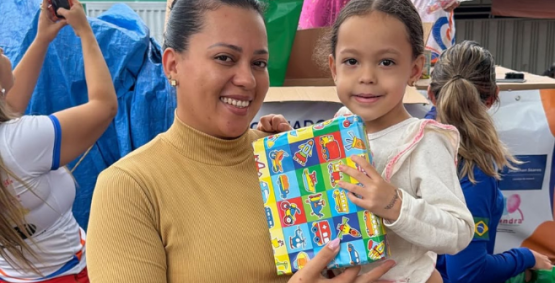 Ação social distribui nesta segunda (12), mais de mil brinquedos em bairros de Rio Verde no Dia das Crianças