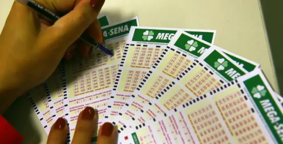 Mega-Sena acumula e prêmio salta para R$ 115 milhões no próximo sorteio