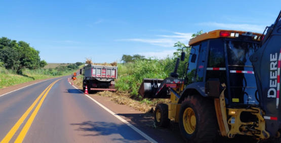 Concessionária realiza obras de recuperação de pavimento e limpeza nas BR's 060 e 452 em Rio Verde