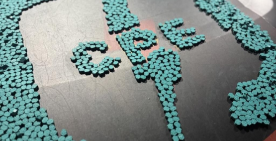 CPE prende mulher com quase 2 mil comprimidos de ecstasy no Nilson Veloso, em Rio Verde