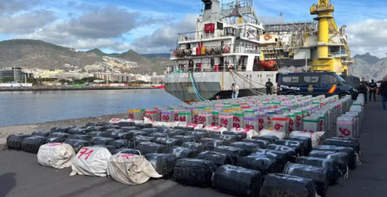 Espanha intercepta navio que saiu do Brasil e apreende quase 10 toneladas de cocaína no Atlântico