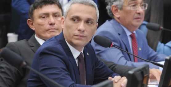 Moraes nega visita de deputado goiano a Bolsonaro e detalha motivo