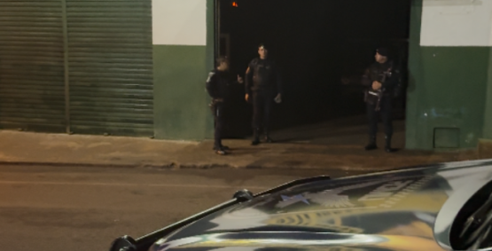 GCM evita possível furto ao encontrar empresa aberta durante a madrugada em Rio Verde