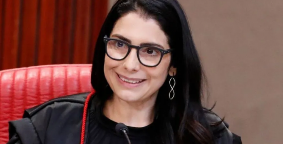 Ministra que vetou púlpito vazio de Lula na Globo já integrou governo do petista