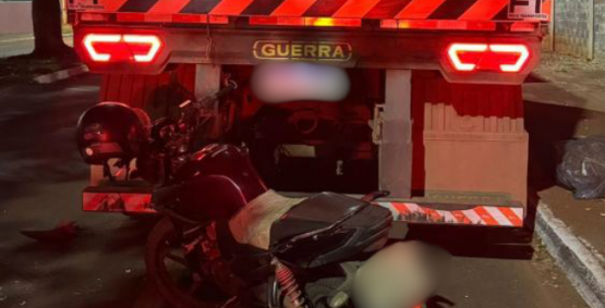 Motociclista fica ferido após bater na traseira de caminhão em avenida de Rio Verde