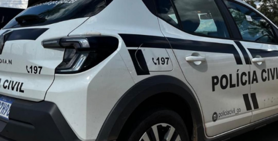 Mulher é presa após invadir escola e agredir adolescente em Santa Helena de Goiás