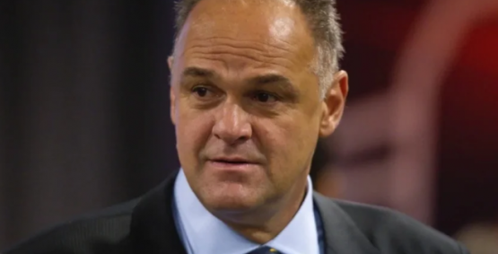 Lenda do basquete brasileiro, Oscar Schmidt morre aos 68 anos