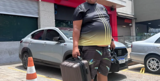 Pedreiro viaja mais de 2 mil quilômetros para conhecer mulher e descobre que ela foi criada por inteligência artificial