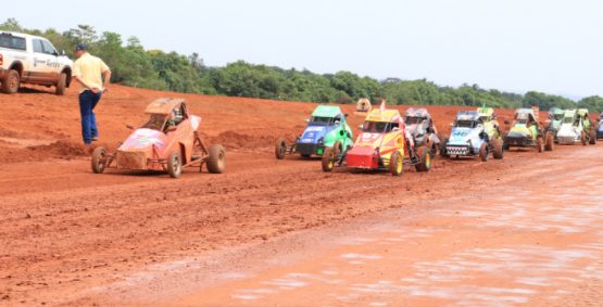 Rio Verde reúne mais de 115 pilotos em etapa nacional de Autocross e decisão do Kartcross