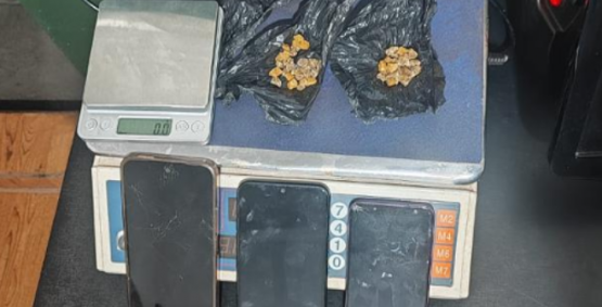 PM prende dois suspeitos por tráfico em 