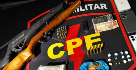CPE prende dois suspeitos e apreende armas, drogas e munições após perseguição em Rio Verde