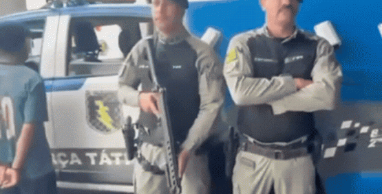Homem é preso suspeito de esfaquear ex-esposa três vezes após fim do relacionamento
