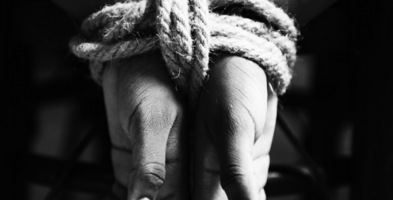 Governo brasileiro alerta sobre tráfico de pessoas por meio de falsas ofertas de emprego no Sudeste Asiático 