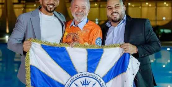 TCU recomenda barrar verba da Embratur para escola que vai homenagear Lula no Carnaval