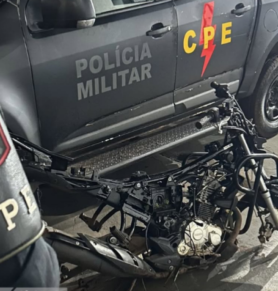 Moto furtada é recuperada pela polícia desmontada em área de mata no Santa Luzia, em Rio Verde