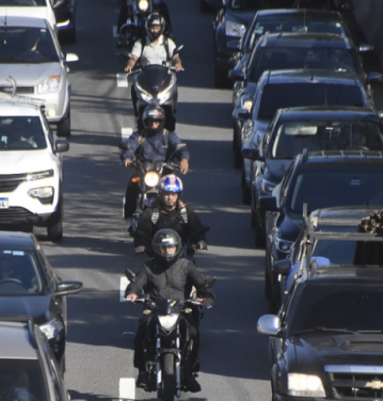 Mortes por acidentes de motocicletas crescem no Brasil, segundo Atlas da violência
