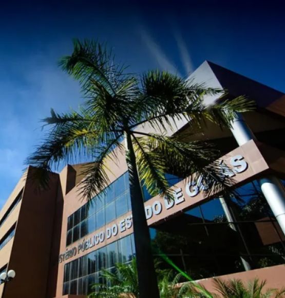 MPGO lança edital de concurso com salário de quase R$ 12 mil e vagas para nível superior