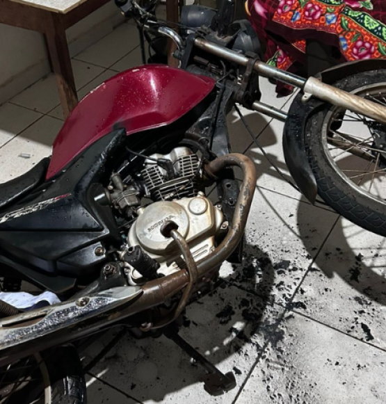 Mulher é presa após invadir casa, agredir ex-companheiro e ser flagrada com droga no bairro Vila Borges