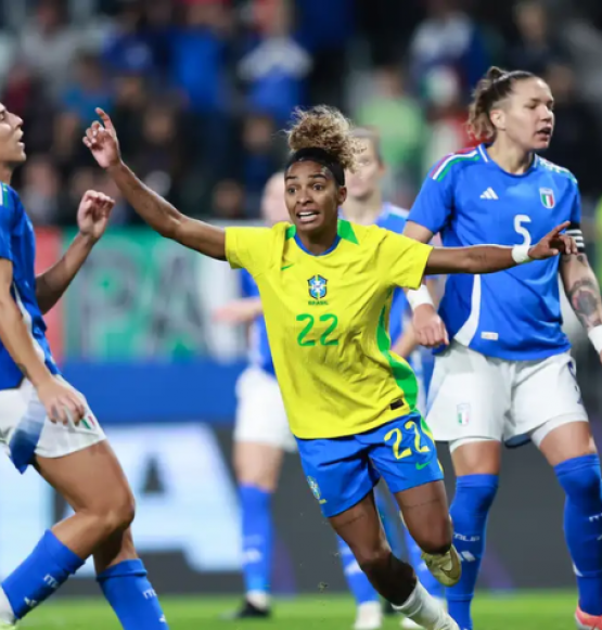 Brasil vence a Itália e encerra tour europeu com 100% de aproveitamento 