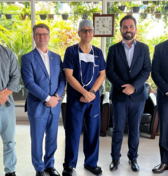 Prefeito de Rio Verde e Deputado visitam hospital de referência mundial em busca de inovação para a saúde de Rio Verde e Goiás