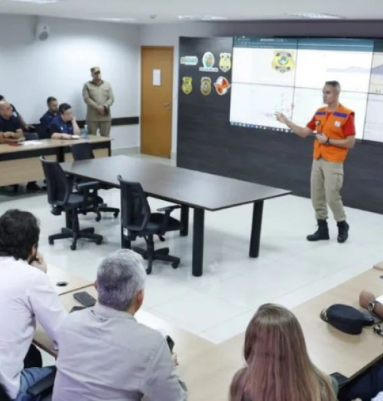 Gabinete de enfrentamento aos incêndios de Goiás se reuniu para troca de informações estratégicas 