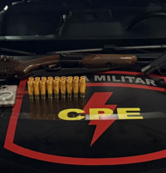 CPE Rio Verde prende indivíduo por porte ilegal de arma de fogo de uso restrito no DIMPE