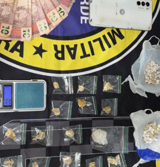 Força Tática prende suspeito com 69 porções de crack no bairro Serpro, em Rio Verde