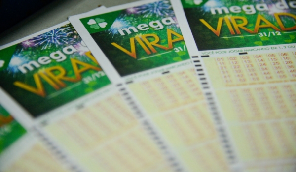 5 apostas dividem prêmio recorde de R$ 588,8 milhões da Mega da Virada