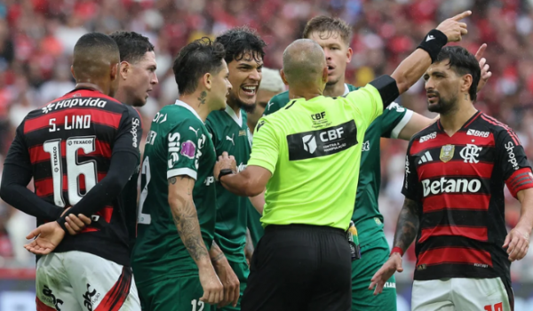 Árbitro goiano Wilton Pereira Sampaio detalha em súmula motivo de expulsão de Piquerez em fim de clássico