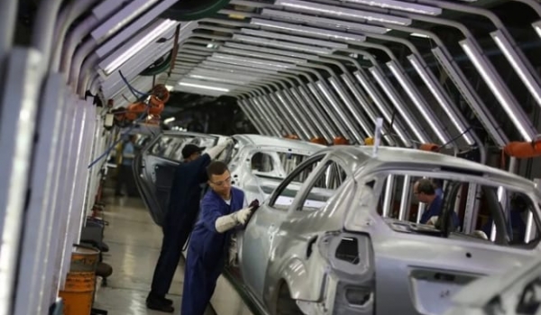 Governo deve elevar imposto de importação para fechar contas de 2025, aponta relatório