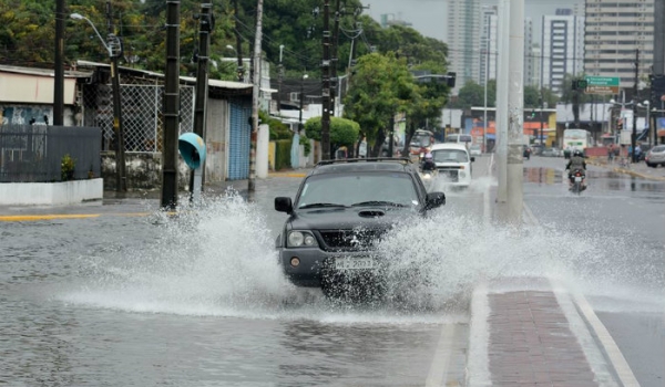 Coluna Cairo Santos: BRINCADEIRA QUE DÁ MULTA E TIRA PONTOS DA CNH