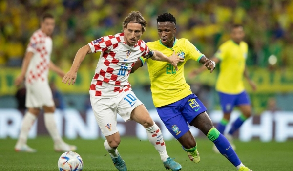 Brasil reencontra Croácia nesta terça (31) e estreia novo uniforme em amistoso para a Copa