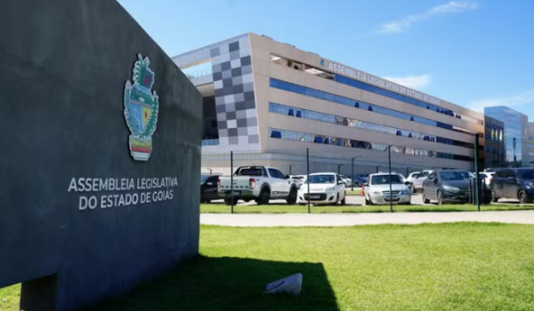 Alego lança concurso público com 101 vagas e salários de até R$ 10 mil