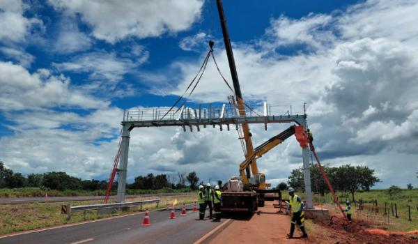 BR-452 terá interdições nesta quarta (4) para instalação de pedágio eletrônico entre Rio Verde e Itumbiara