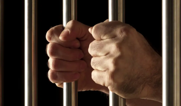 INDULTO DE NATAL: CLEMÊNCIA OU CÁLCULO POLÍTICO?