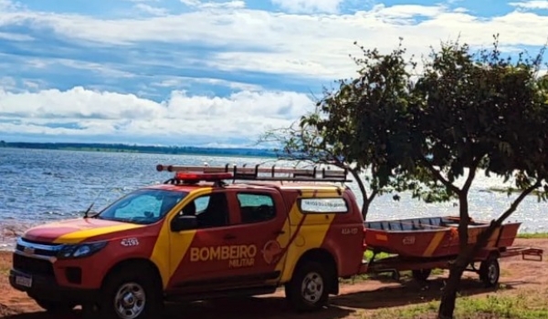 Canoa naufraga com grupo de 6 em São Simão, uma mulher morreu