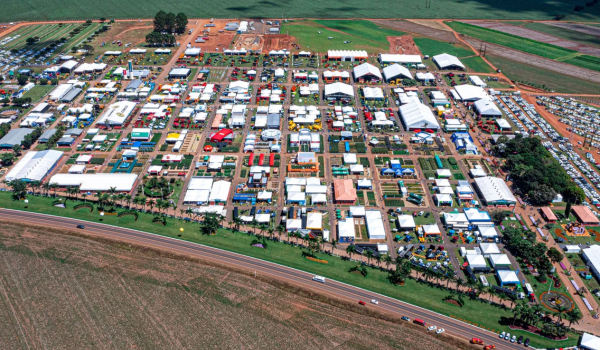 Coluna Marcos Paulo: FEIRAS DO AGRO NEGOCIAM R$ 50 BI EM 2023 E TECNOSHOW FICA EM 2º EM  COMERCIALIZAÇÃO