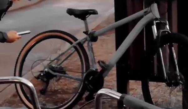 Homem é detido após pagar R$ 800 reais em bicicleta roubada em 'feira do rolo' em Rio Verde
