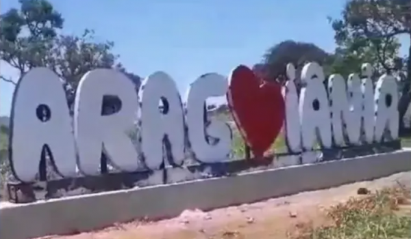 Placa de boas vindas de Aragoiânia vira meme na internet de tão 'feia' e prefeitura se manifesta