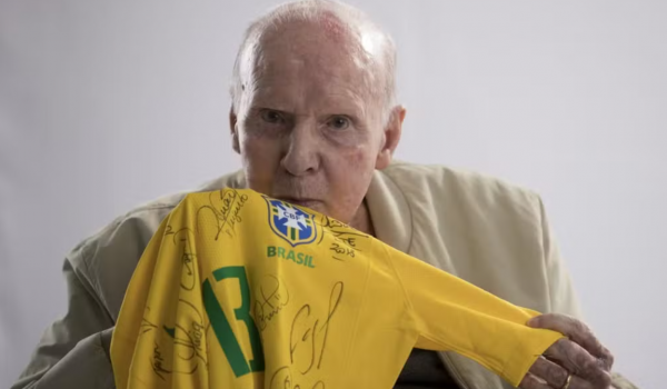 Morre Zagallo aos 92 anos, o único tetracampeão mundial de futebol