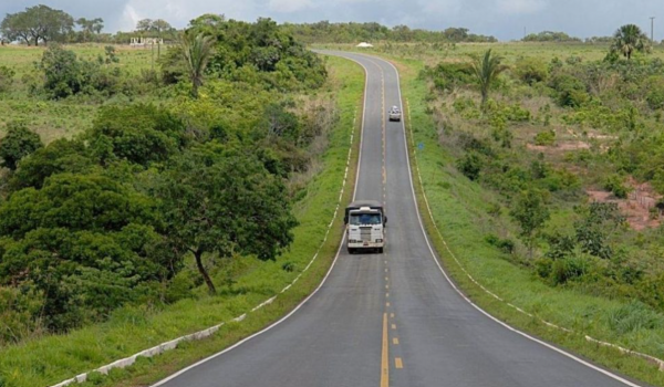 BR-364, que liga Mineiros, Jataí e São Simão, é considerada a pior rodovia do país em 2023, revela estudo