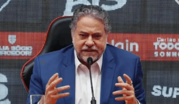 Crise no São Paulo: conselheiros entram com pedido de impeachment contra presidente do clube