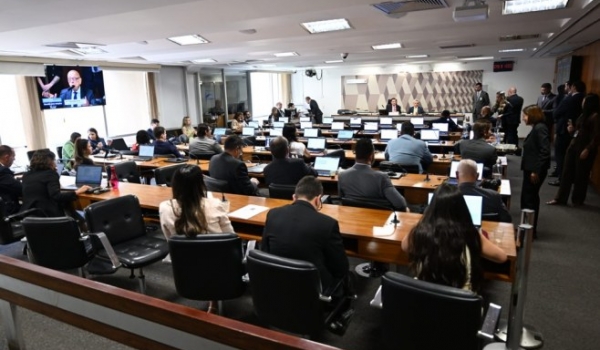 CCJ do Senado conclui votação da PEC da Segurança Pública e encaminha texto ao plenário