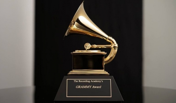 Cerimônia de entrega do Grammy acontece neste domingo 