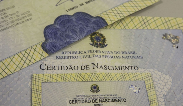 Mudança de nome em Goiás: quando é possível ser feita em Cartório ou na Justiça