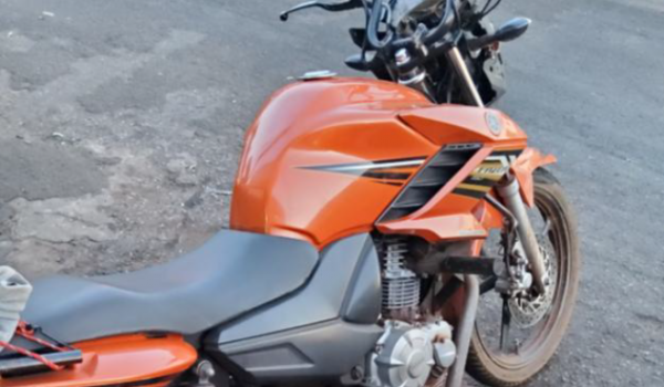 Colisão entre motocicleta e bicicleta deixa motociclista ferido no Parque Bandeirante, em Rio Verde