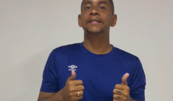 Com 40 kg a menos, atacante Walter celebra nova fase e incentiva seguidores